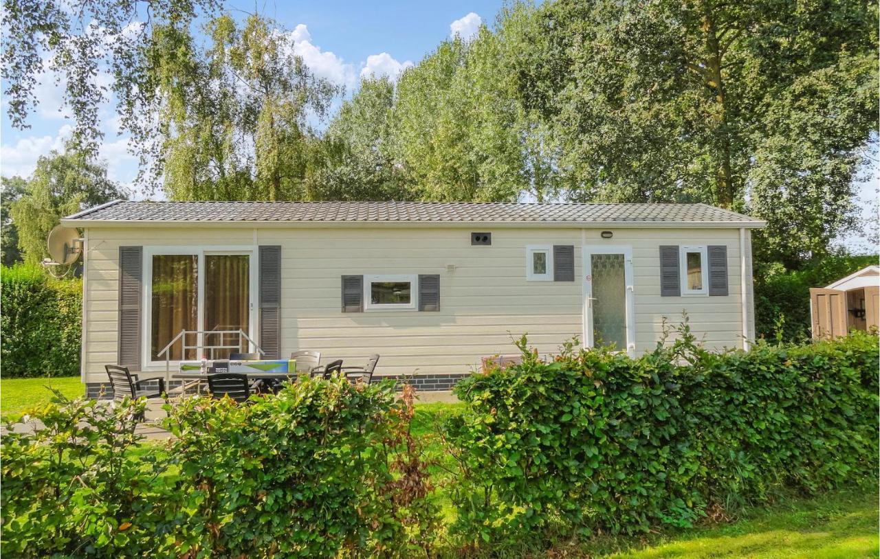 Vakantiehuis Amazing In With Outdoor Swimming Pool, Wifi&3 Bedrooms *