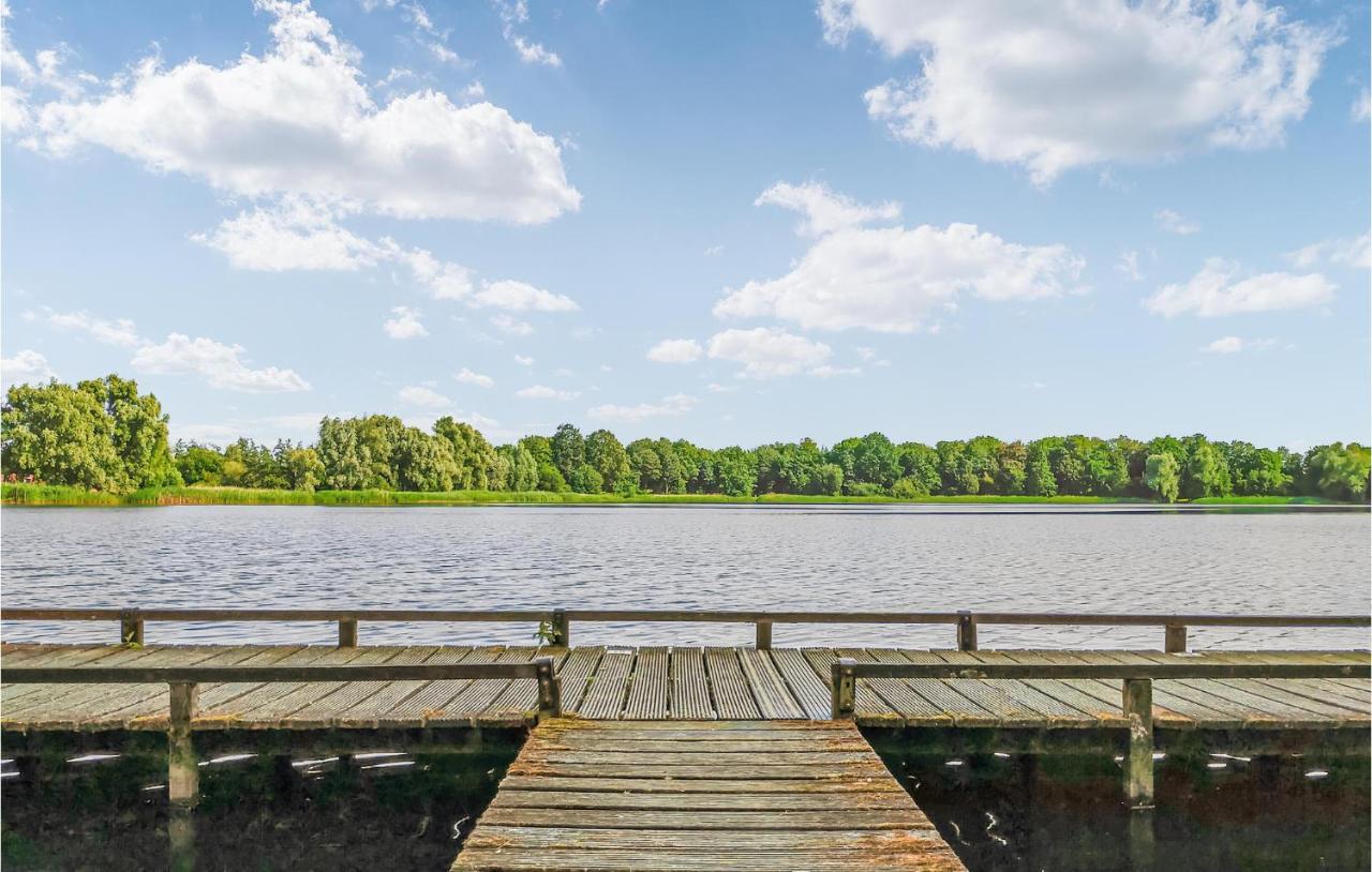Amazing In With Outdoor Swimming Pool, Wifi&3 Bedrooms *